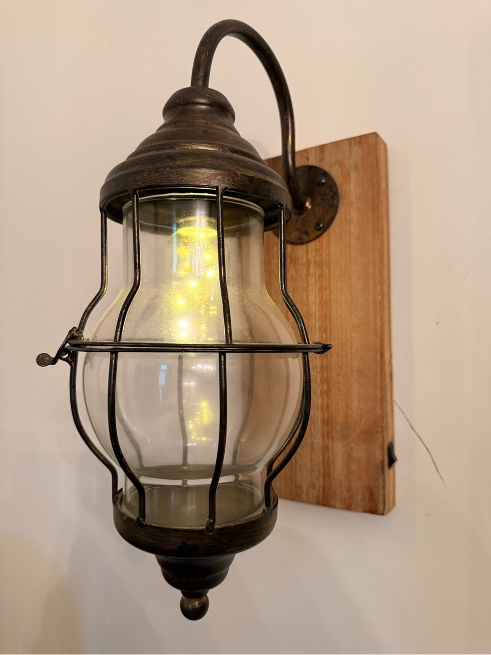 Vintage-Style Wall Lantern Sconce in Antique Bronze